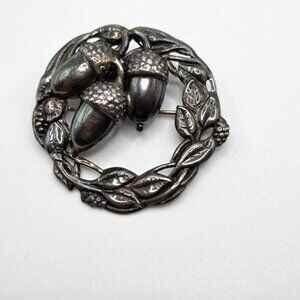 Vintage Jewelart Brooch Sterling Silver 925 Acorns Leaves Autumn Fall Wreath Pin